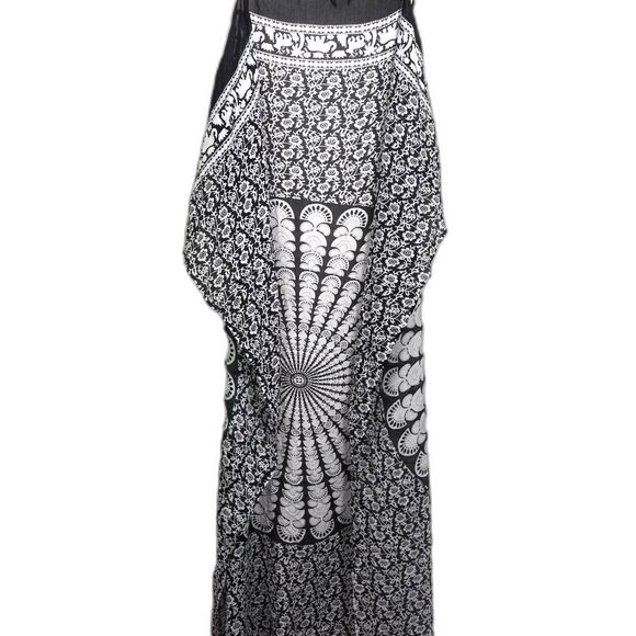 Black and White Tassel Shawl / tablecloth/ Mandala Wall Decor/ beach sarong - Picture 3 of 3